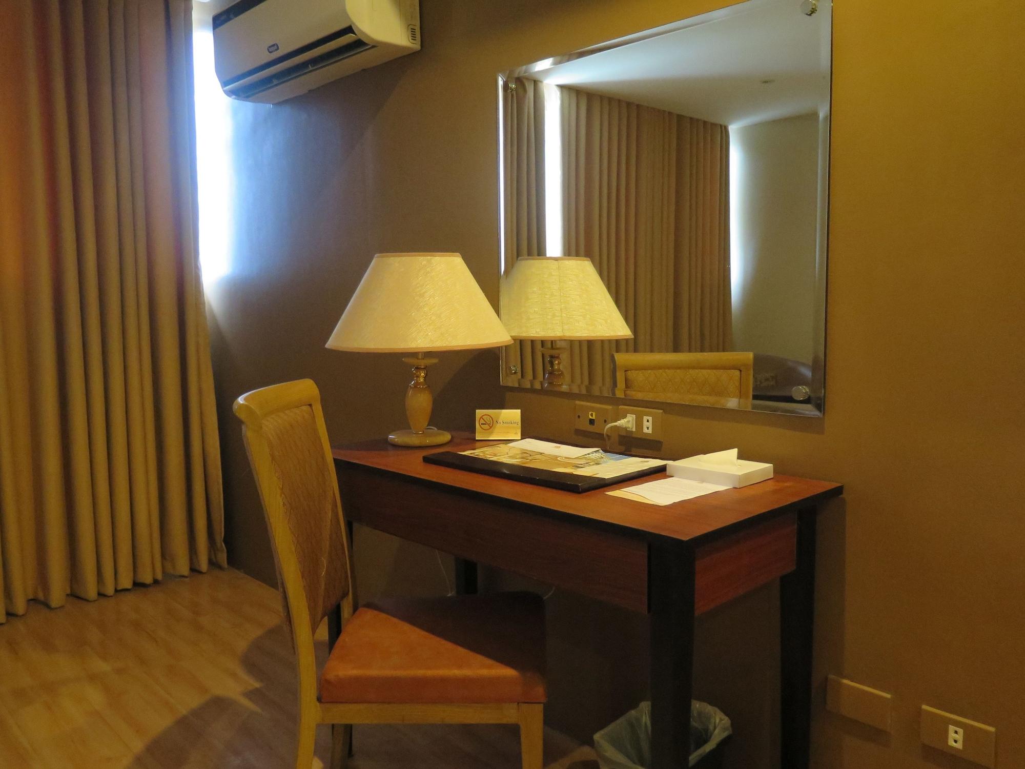 The Pinnacle Hotel And Suites Davao Ngoại thất bức ảnh