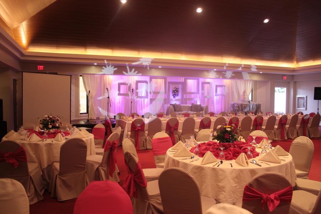 The Pinnacle Hotel And Suites Davao Ngoại thất bức ảnh