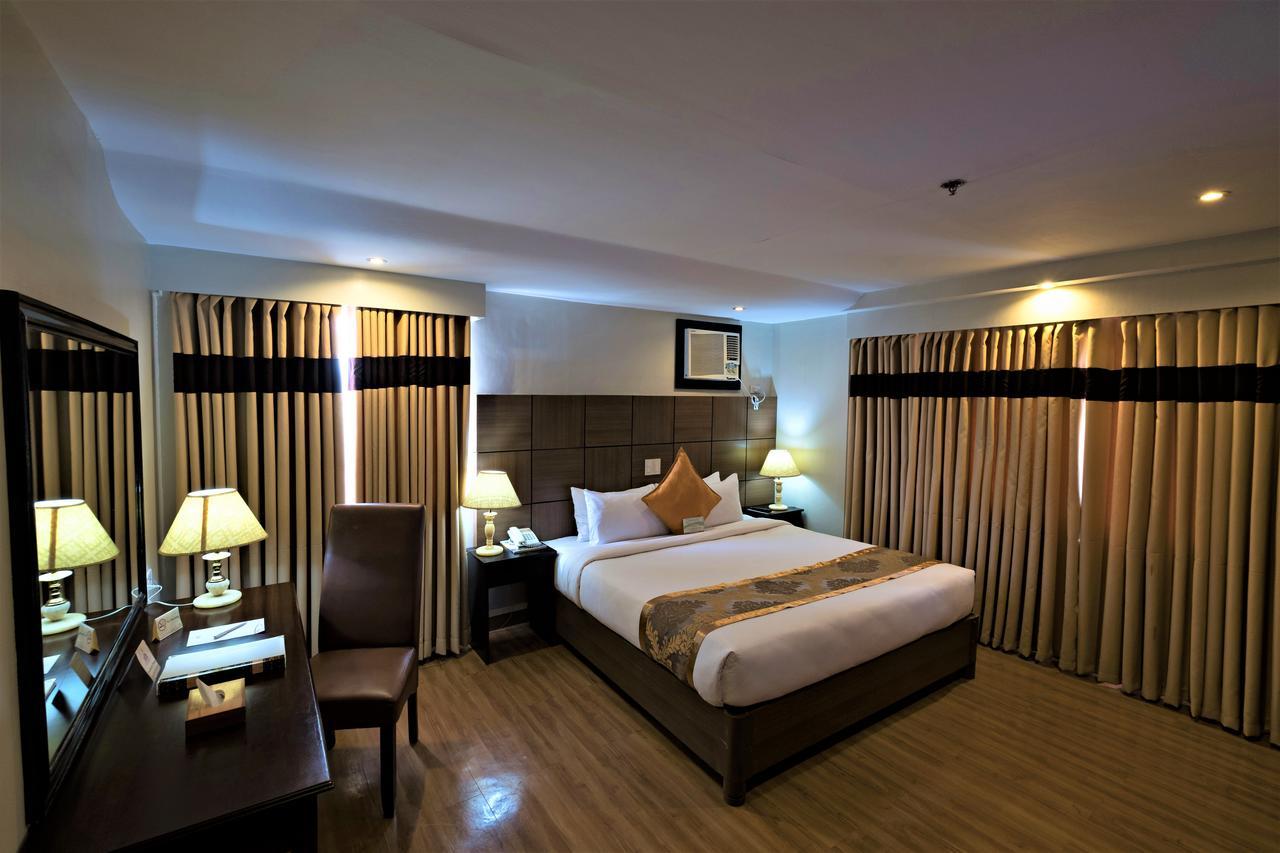 The Pinnacle Hotel And Suites Davao Ngoại thất bức ảnh