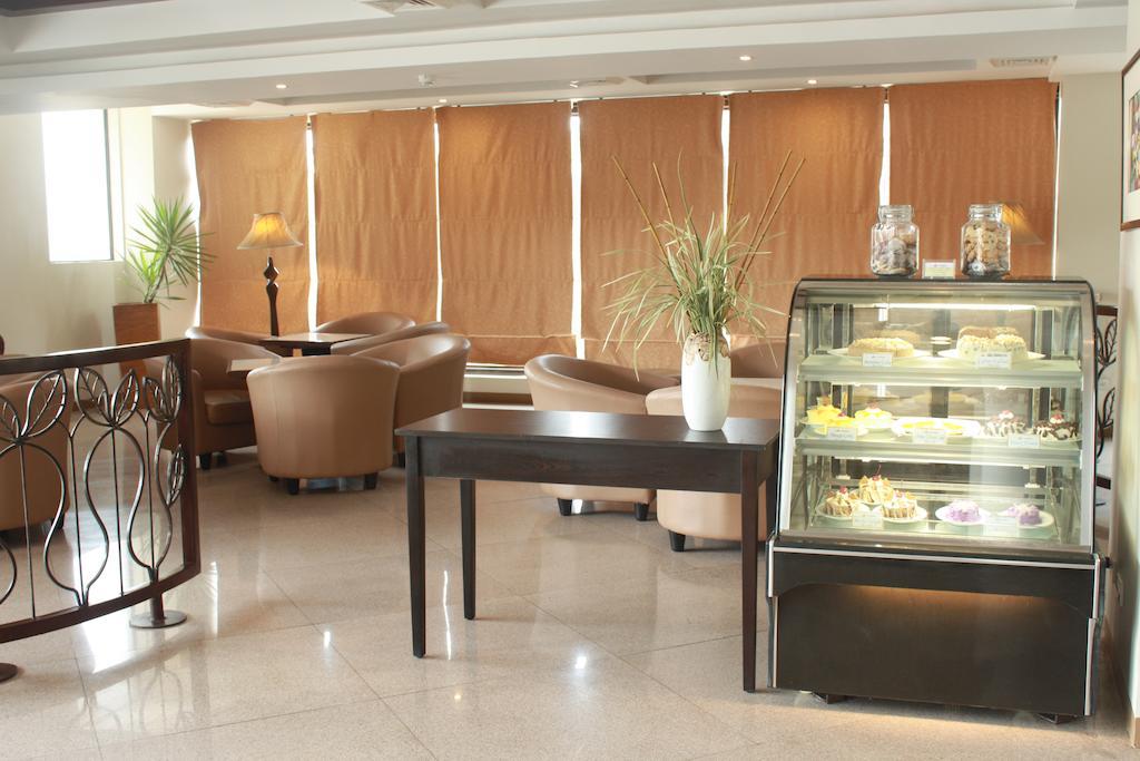 The Pinnacle Hotel And Suites Davao Ngoại thất bức ảnh