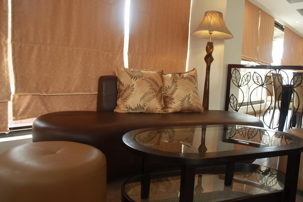 The Pinnacle Hotel And Suites Davao Ngoại thất bức ảnh
